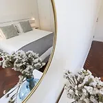 Casa Do Largo - Cozy In The Center & With Ac Apartment Lissabon